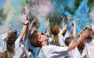 Peters Elementary Color Run - article thumnail image